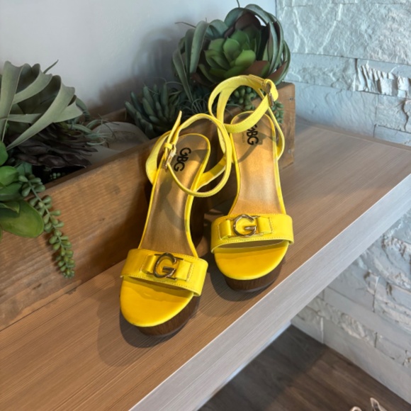 NWOT GBG Selah Block High Heeled Ankle Strap Sandal - 5 in Heel - Picture 8 of 8